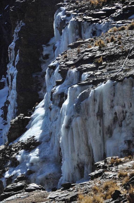 Cascata de gelo na região do Chacaltaya, na Bolívia